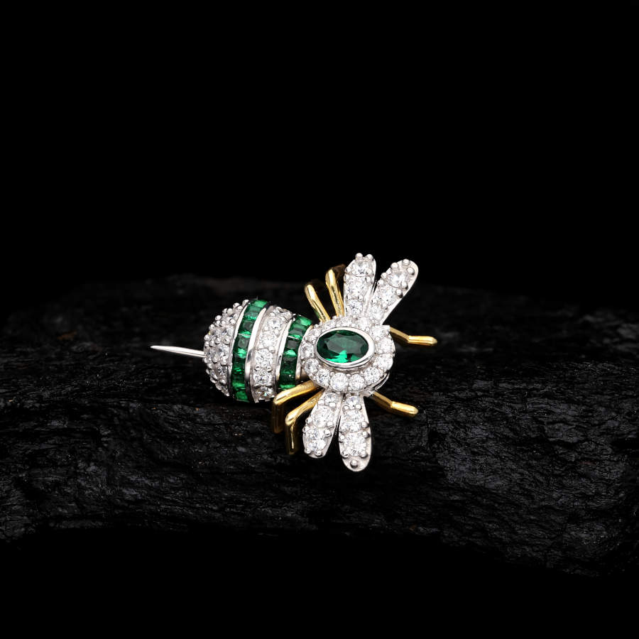 Mücevher Modeli Zümrüt Arı Gümüş Broş - CNG Jewels (1)